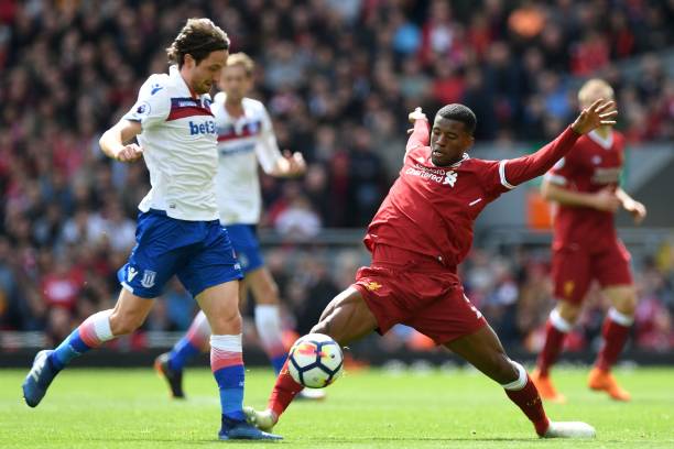 仅有两名外 仅有两名外